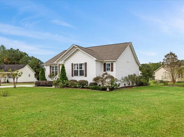 100 Stoney Creek Cir, Smithfield, NC 27577