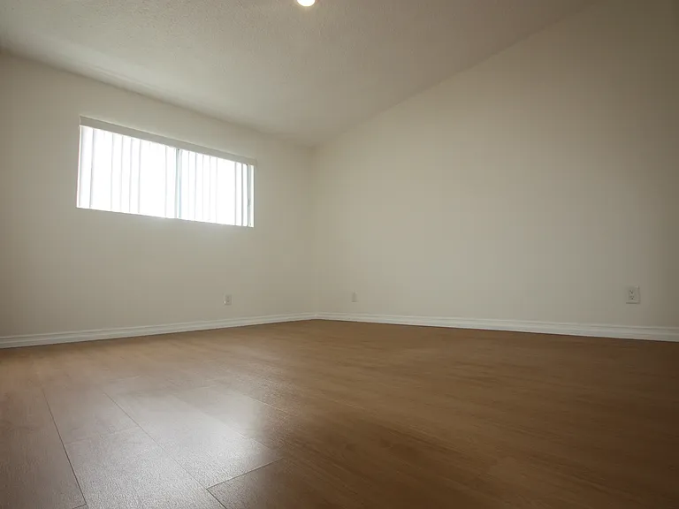 3710 Glendon Ave #4 — Photo 11