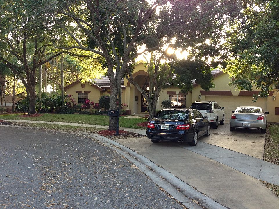 1st image of 1285 Laurel Ct