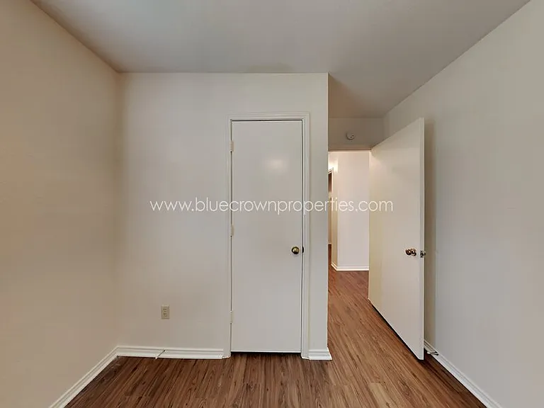 10317 Lone Pine Ln — Photo 12