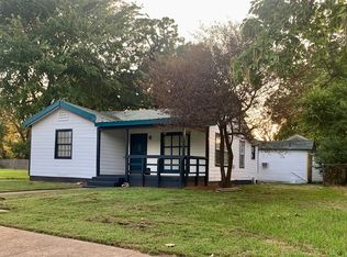 711 10th St NE, Paris, TX 75460