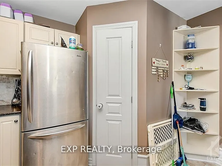 535 Salzburg Dr — Photo 12