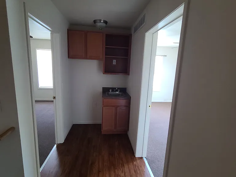 1230 N Oak St #D — Photo 13