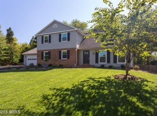 1733 Killarney Ct, Vienna, VA 22182