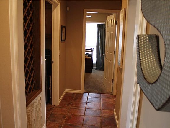 4th image of 1703 Bridlewood Ct