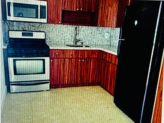 2nd image of 3526 NW 16th St #B