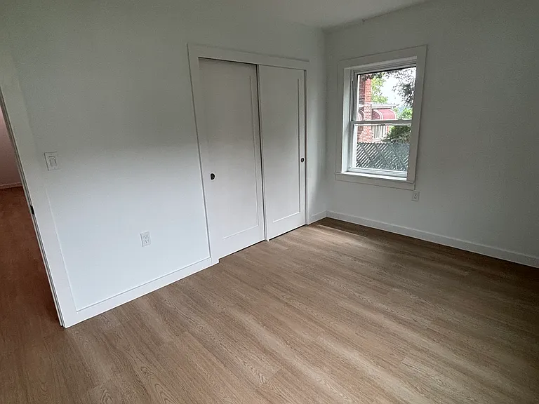 224 Edgewood Ave #1 — Photo 5