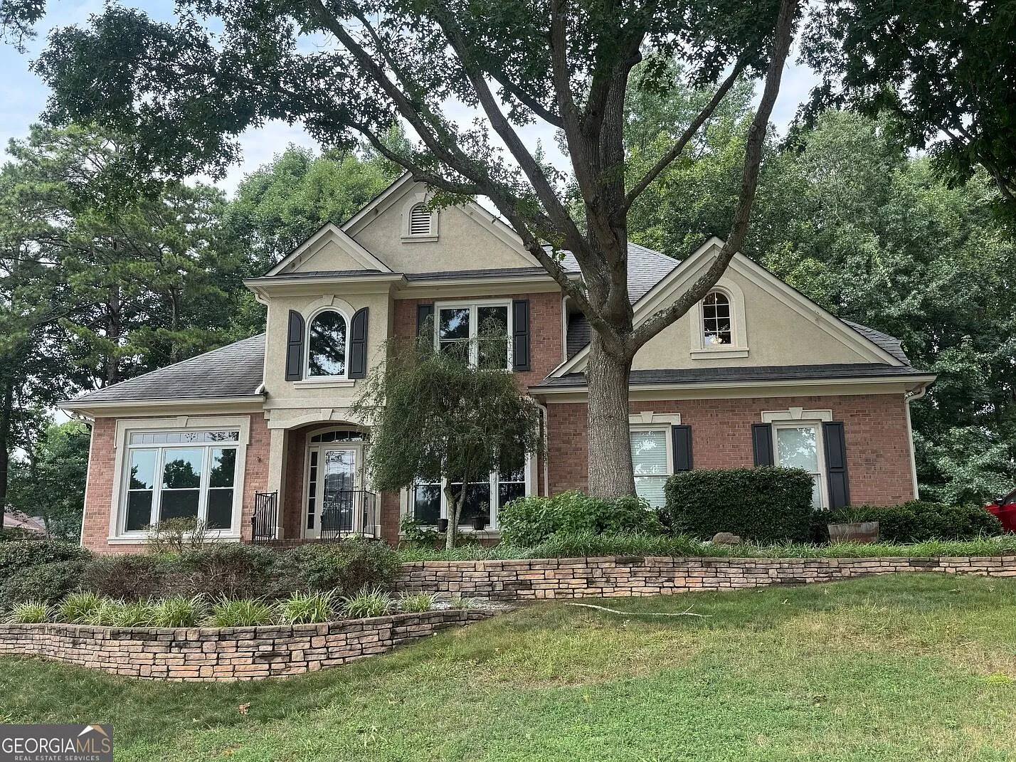 5 bed, 3.5 bath, 2564 sqft, $3,950 — Photo 2