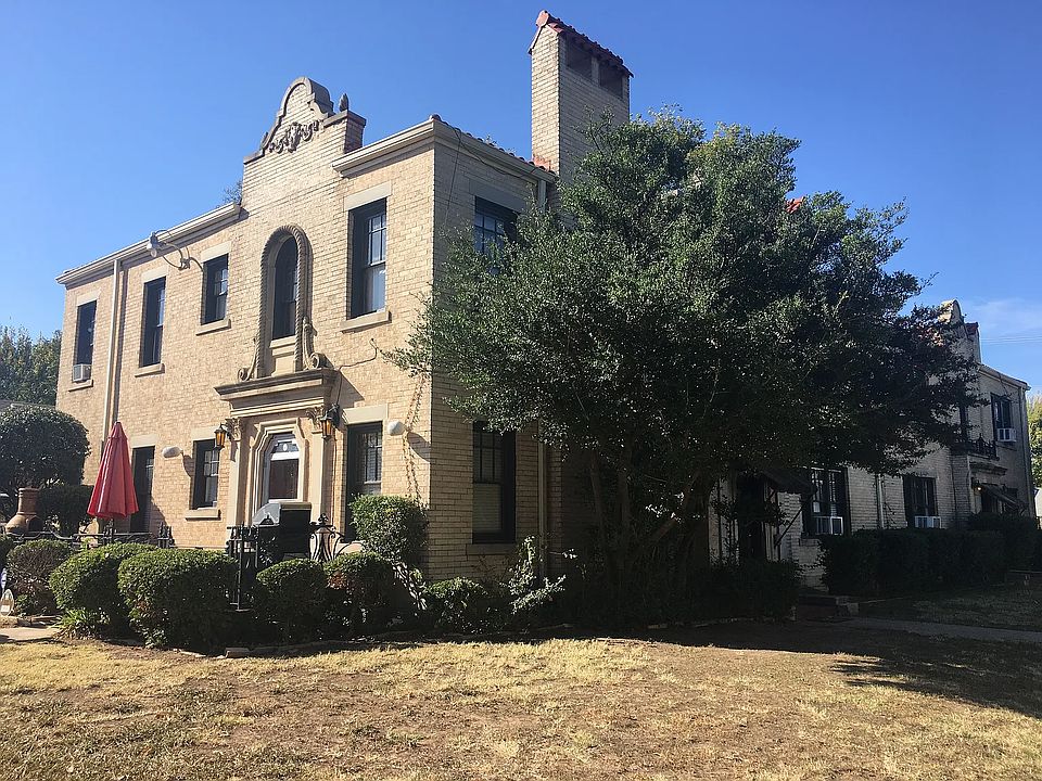 1st image of 400 NW 27th St #8