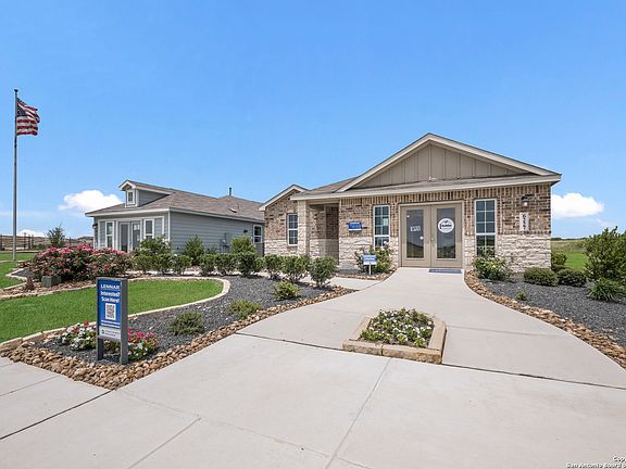 2nd image of 2424 Vesper Bend
