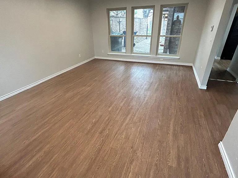 3425 Courtyard Cir — Photo 14