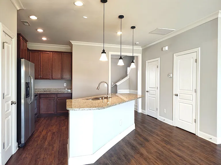 321 Halton Crossing Dr SW — Photo 5