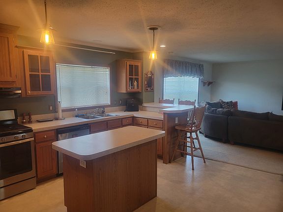 2nd image of 6621 Cairn St #358