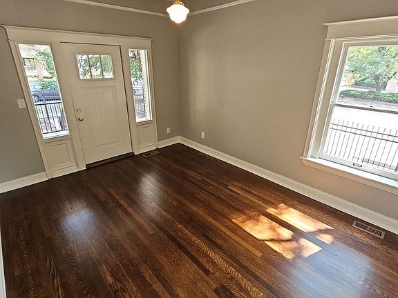 5th image of 109 W Armour Blvd