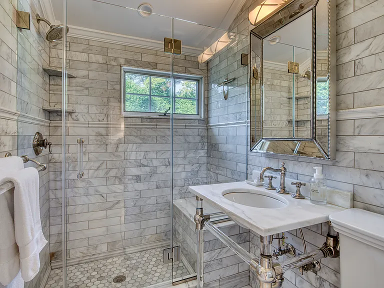 55 Shrubland Rd — Photo 11