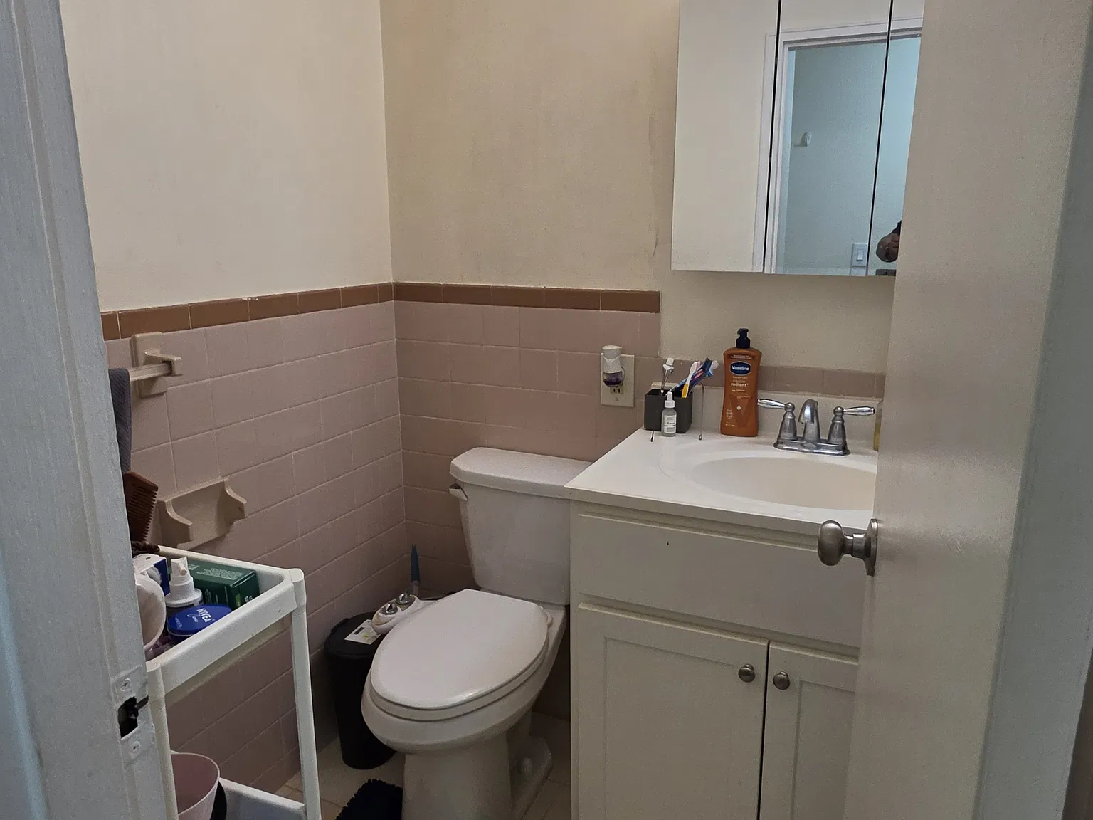 1 bed, 850 sqft, $2,000 — Photo 4