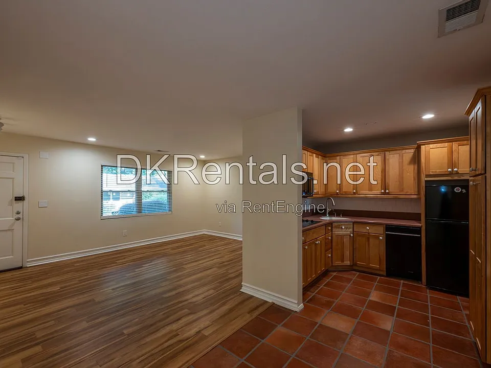 2941 Caldwell Rd NE #4