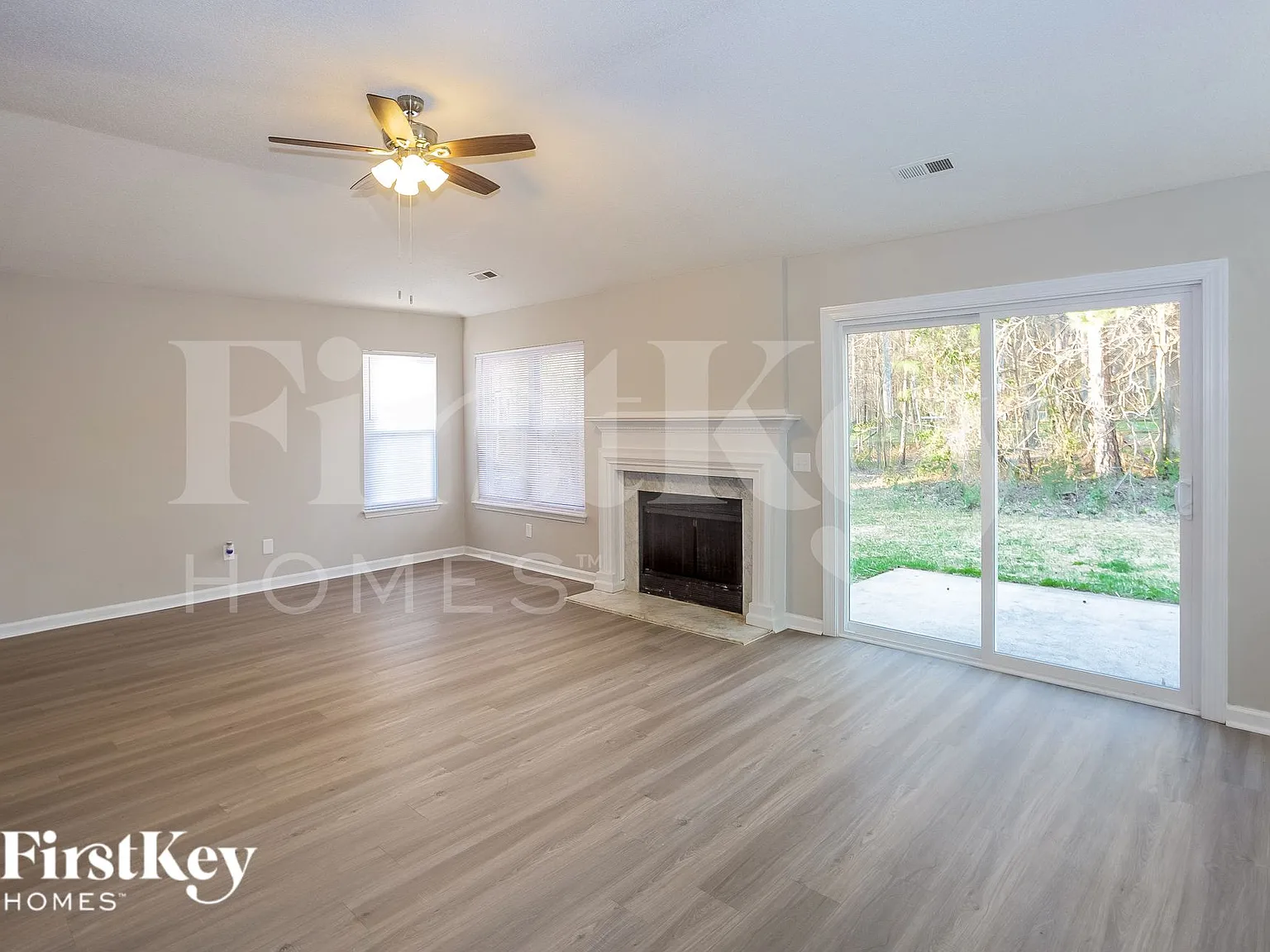 3 bed, 2.0 bath, 1670 sqft, $2,310 — Photo 4