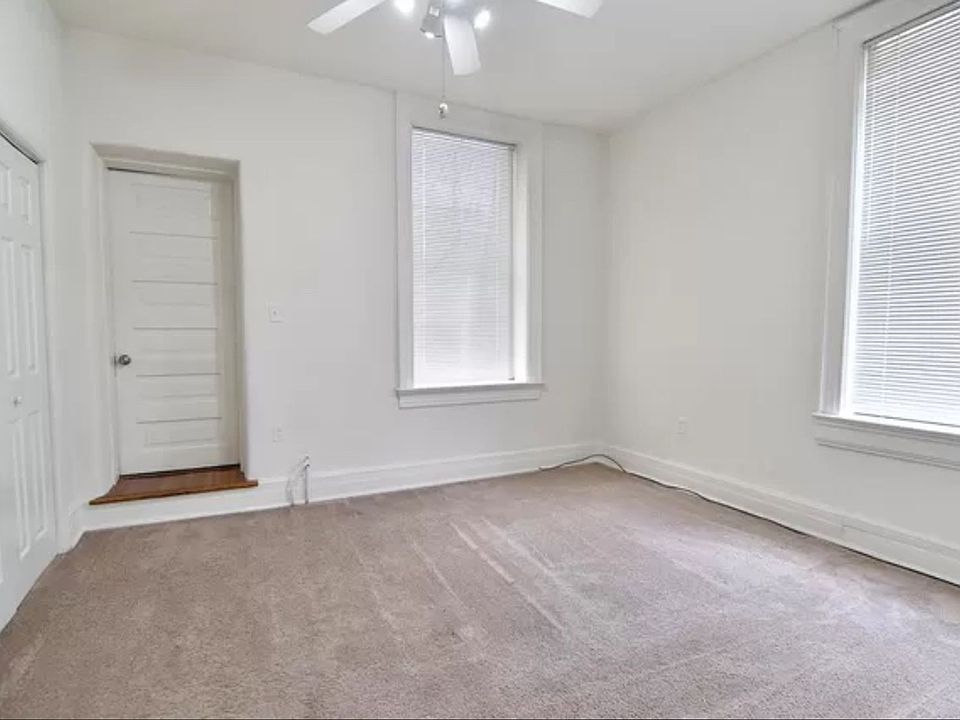 1st image of 302 7th St APT 1