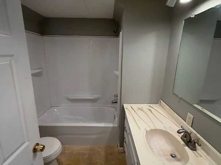 333 Reynolds Rd #333A — Photo 8
