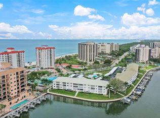 10682 Gulf Shore Dr APT 205, Naples, FL 34108