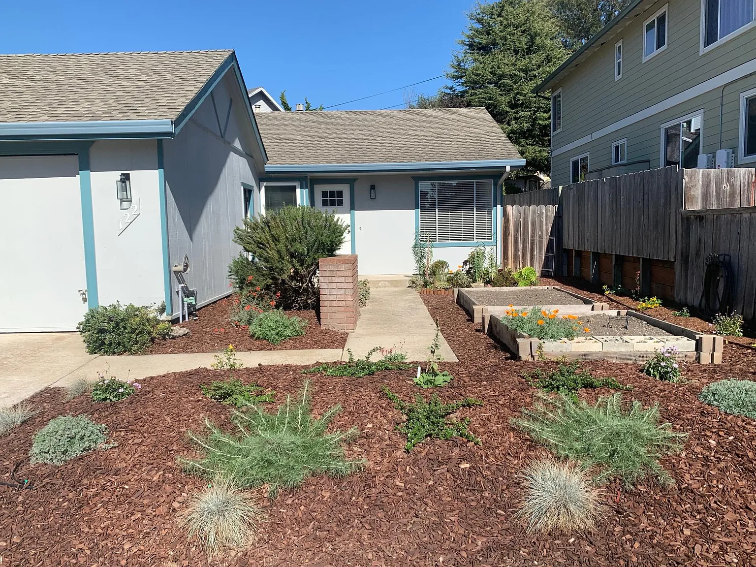 122 Madrona Ave — Photo 2