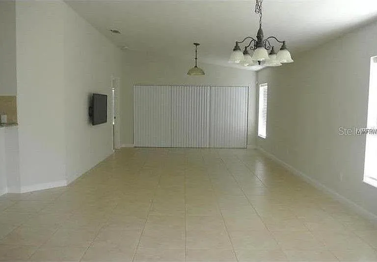 11959 Iselle Dr — Photo 3