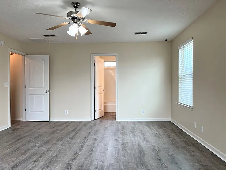 1934 Falsetto Ln — Photo 8