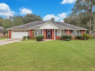 84 Colonial Dr, Midway, GA 31320