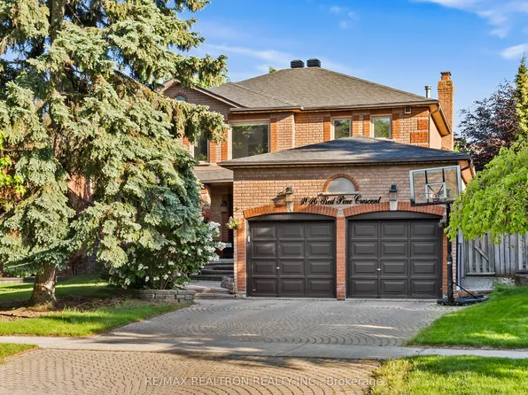 1016 Red Pine Cres, Mississauga, ON L5H 4E8