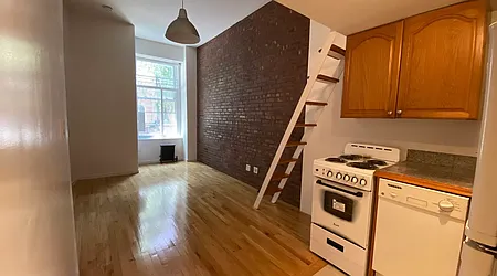 Rented by HOLTON REAL ESTATE INC.