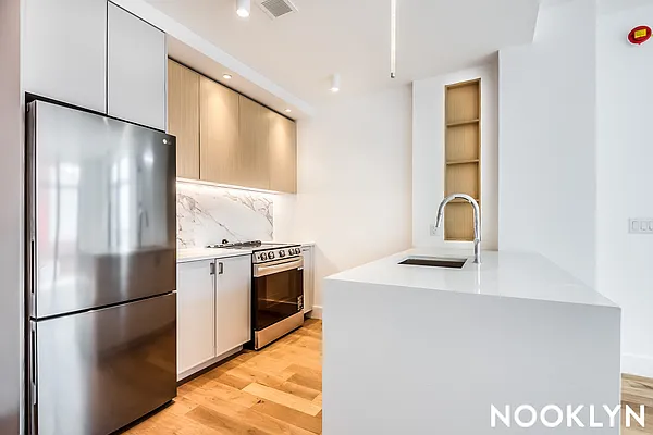 Rented by Nooklyn NYC LLC | media 9