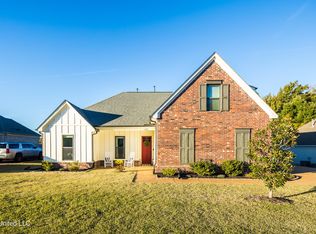 624 S Bending Oak, Hernando, MS 38632