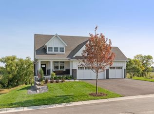 6291 Lakeside Dr, Chaska, MN 55318