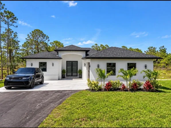 3015 46th St W, Lehigh Acres, FL 33971