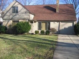 2543 Edgewood Rd, Beachwood, OH 44122