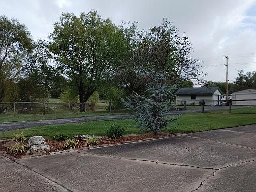 2nd image of 25012 Hickory Ln