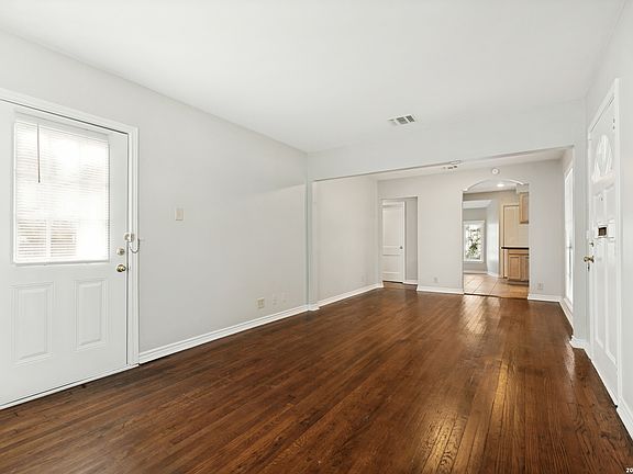 5th image of 118 New Haven Dr