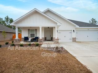 8001 Silver Maple Dr, Milton, FL 32583