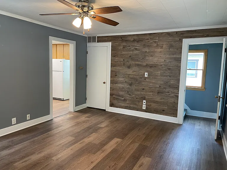 1505 Kellogg Ave — Photo 2