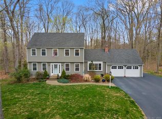 53 Stonehedge Ln S, Guilford, CT 06437