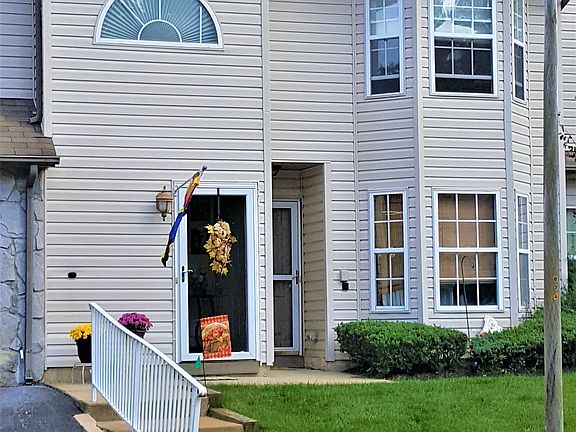 2nd image of 2306 Grassy Hollow Dr