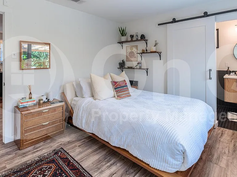 5504 Northdale Dr — Photo 8