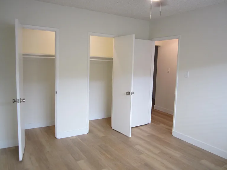 11816 Goshen Ave #2 — Photo 16