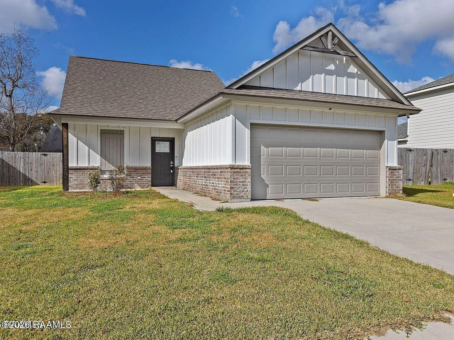 3 bed, 1200 sqft, $1,725 — Photo 2