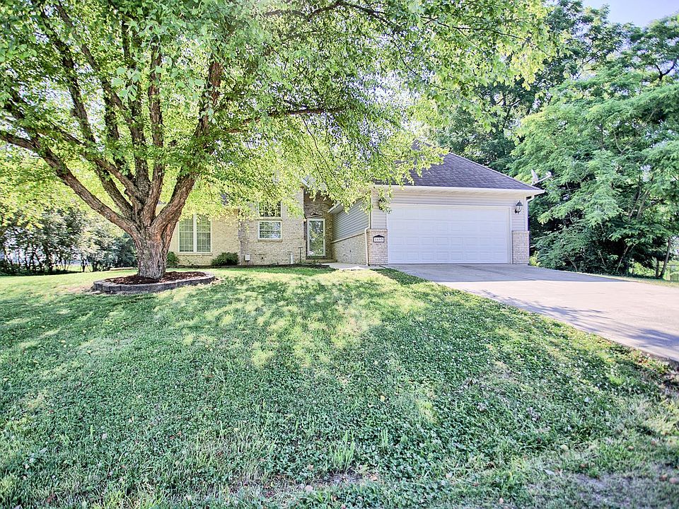 1st image of 1693 Fountainbleu Dr