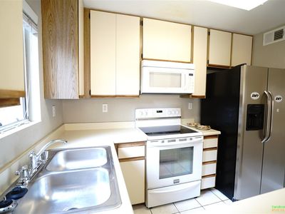 11329 Avenida De Los Lobos APT E, San Diego, CA, 92127