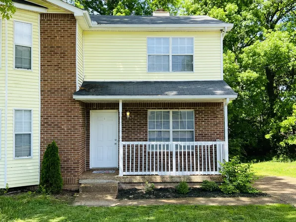 1015 Patio Dr, Nashville, TN 37214
