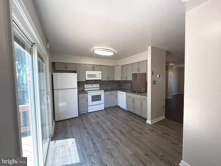12102 Presidio Way — Photo 10