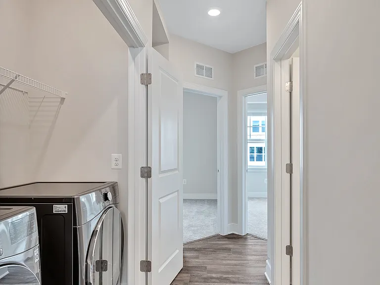 32 Bleeker Pl — Photo 34
